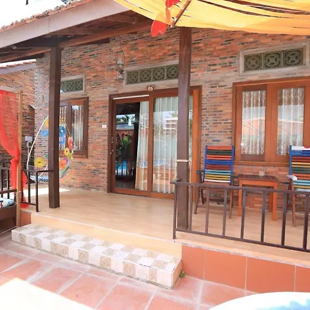 May Bungalow-2