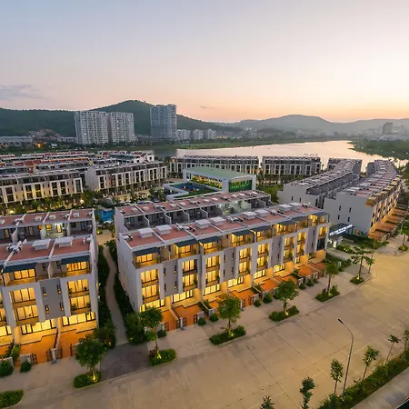 Royal Lotus Ha Long Resort & Villas-2