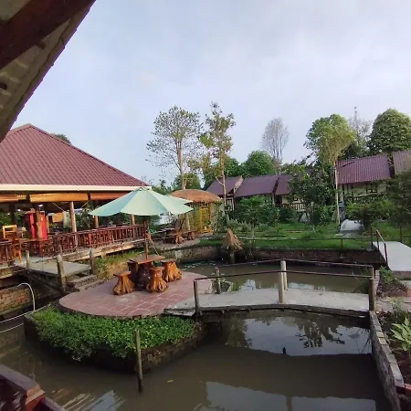 Brown House Resort-2