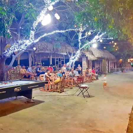 Quoc Khanh Bamboo Homestay-3
