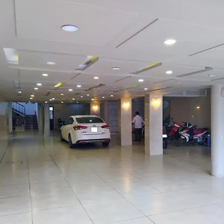 Holiday Hotel-2
