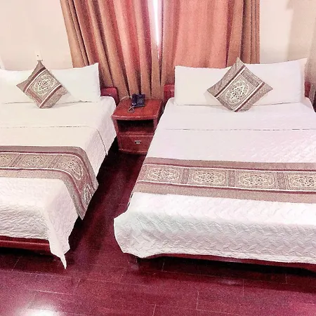 Holiday Hotel-3