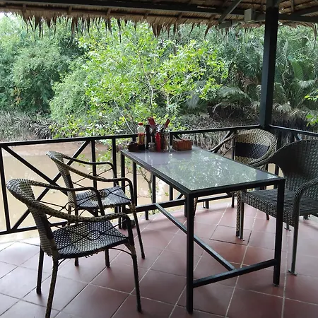 Quoc Phuong Riverside Homestay-2