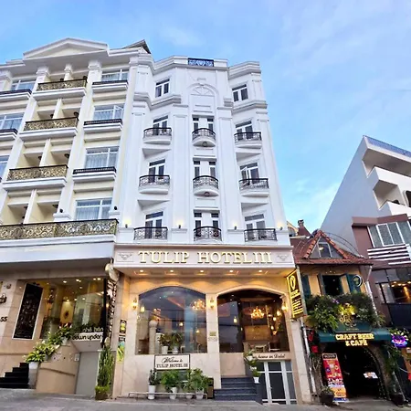 Tulip Hotel 3-3