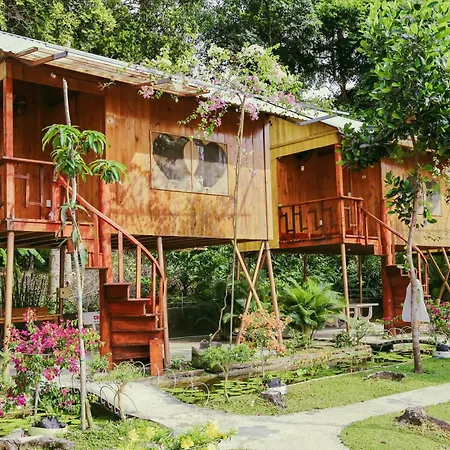 Phu Quoc Valley Sen Bungalow-2