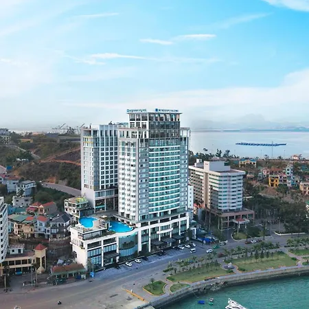 Wyndham Legend Halong-2