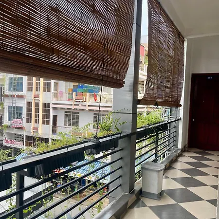 MES HOTEL - Ngay Bến Ninh Kiều-3