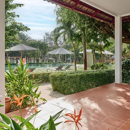 Famiana Green Villa - Complimentary Airport Shuttle-3
