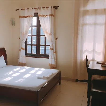 Minh Hồng-2