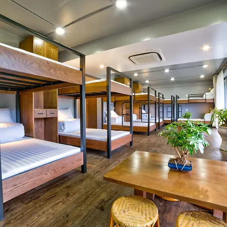 Lustig Hostel-2