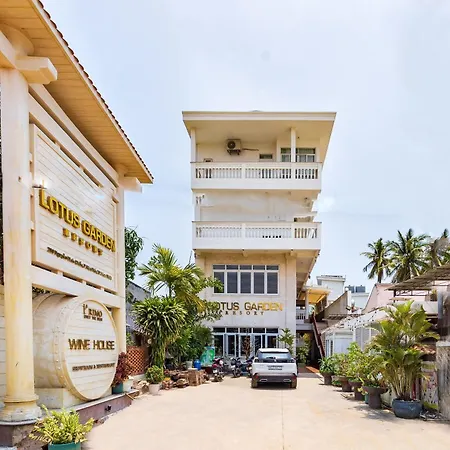 Sunday Lotus Garden Resort By The Sea Mui Ne-2