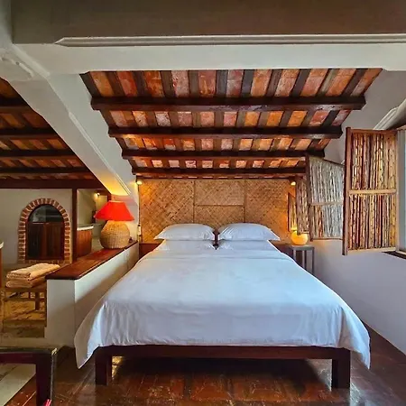 Villa Louise Hue Beach Boutique Hotel-2