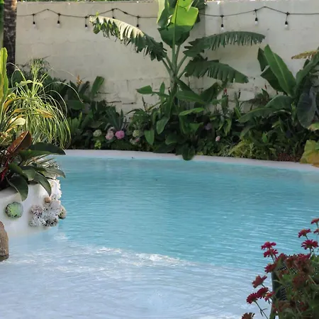 Chon'S Dock Homestay & House Lease - Outdoor Pool & Chill Vibes-3