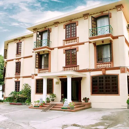 Khách Sạn Cây Thông-3