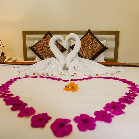 Huong Phong Ho Coc Beach Resort-3