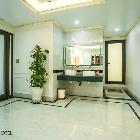 Manchester Hotel Ha Long-2