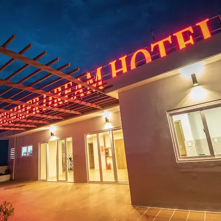 Summer Dream Hotel-2