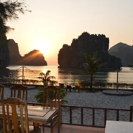 Cat Ba Sandy Beach Resort-2