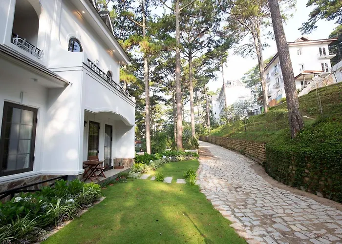Lat Valley Villa