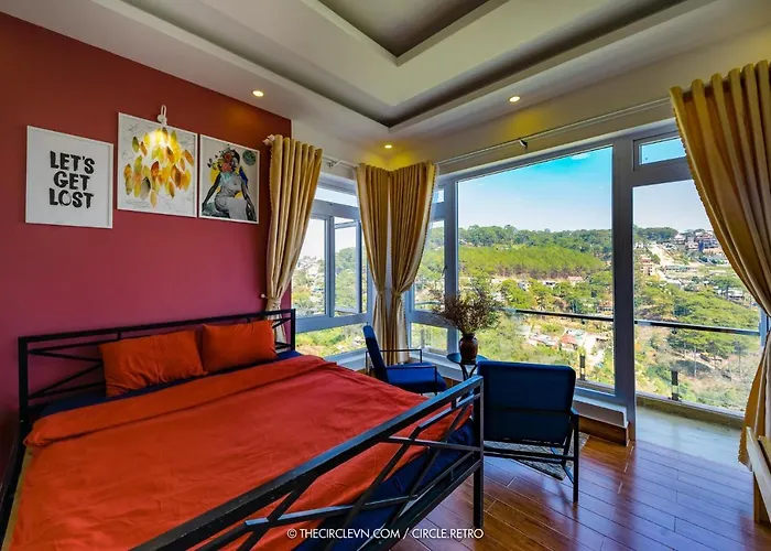 Circle Retro Homestay