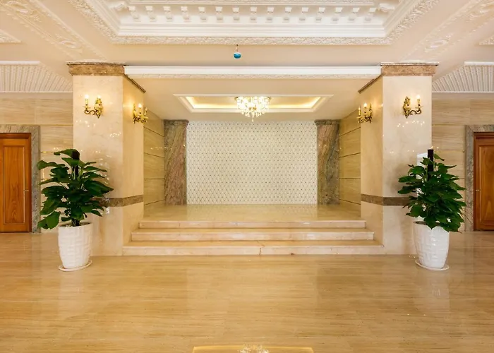 Golden Central Hotel