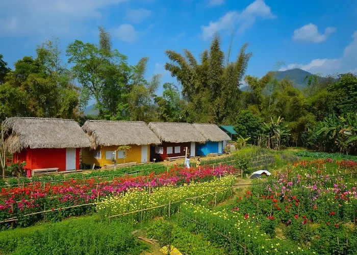 Luong Son Homestay Ecolodge