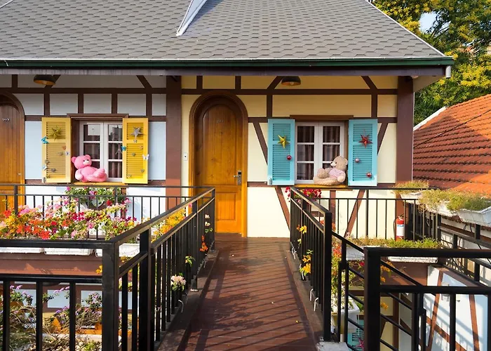 Little Colmar - Homestay & Pottery Studio