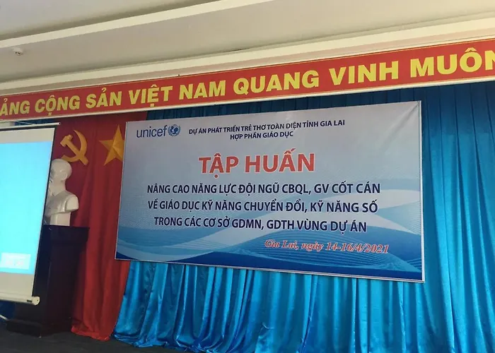 Cong Doan Gia Lai Hotel