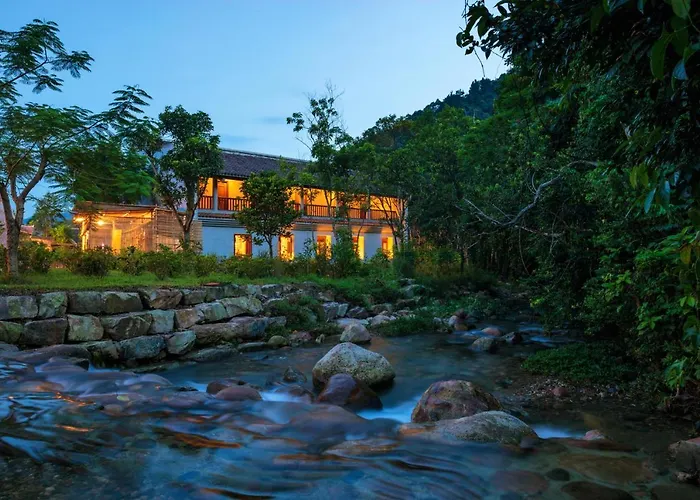 Làng Nương Yên Tử (Yên Tử Village)