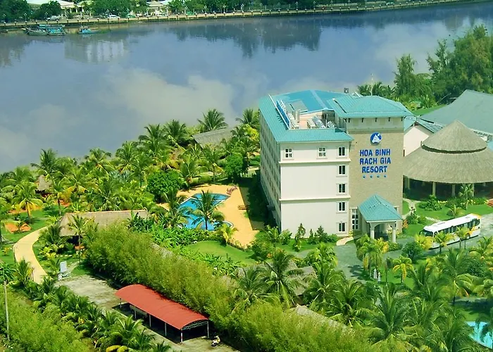 Hoa Binh Rach Gia Resort