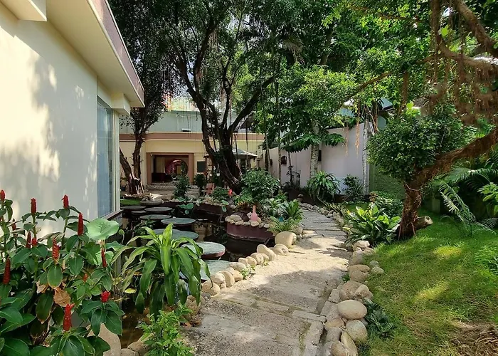 Vạn Huệ Homestay Bình Dương
