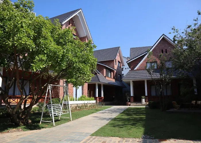 Hoang Loc Villa