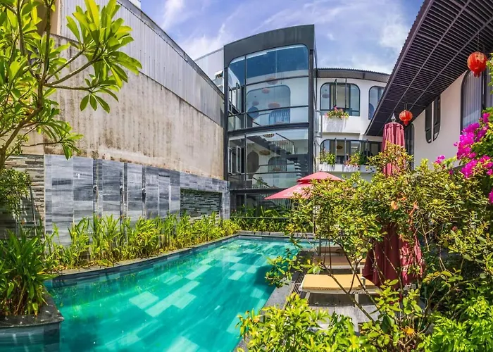 Life Boutique Hotel