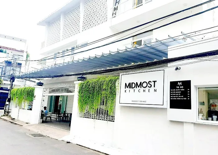 Midmost Villa Hotel