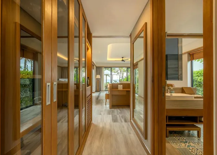 Selectum Noa Cam Ranh