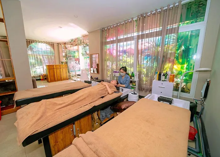 Khách sạn Vĩnh Hội