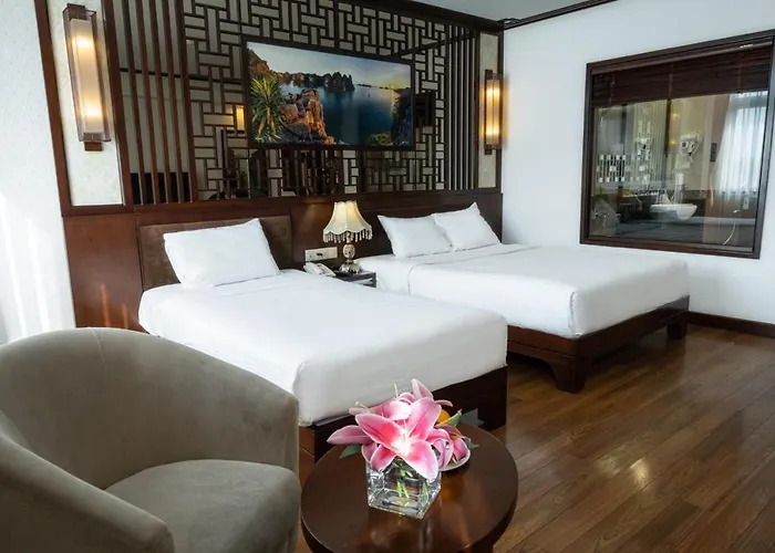 New Star Ha Long Hotel, Việt Nam
