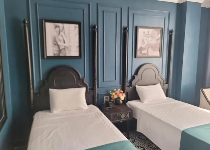 Royal Hotel Mong Cai