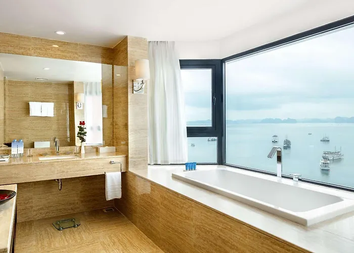 Wyndham Legend Halong
