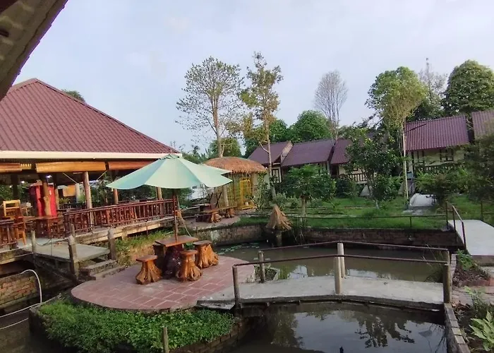 Brown House Resort