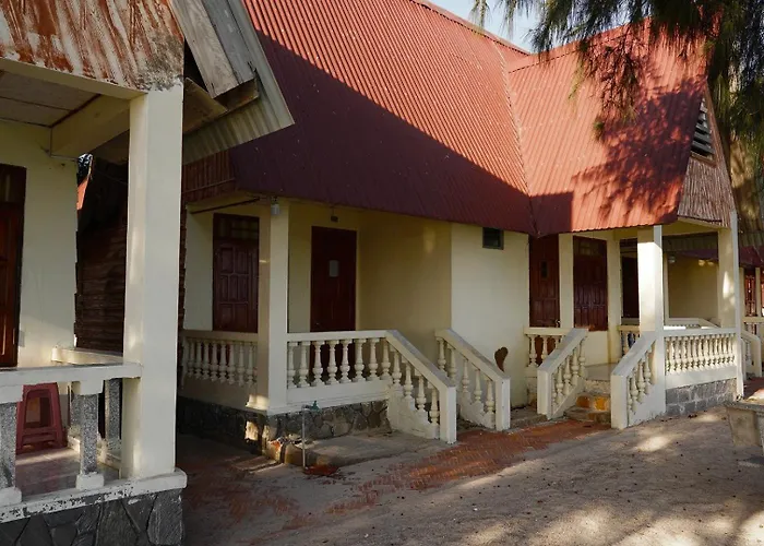 Khách sạn Cà Ná