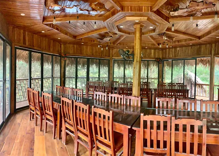 Hang Lan Bungalow