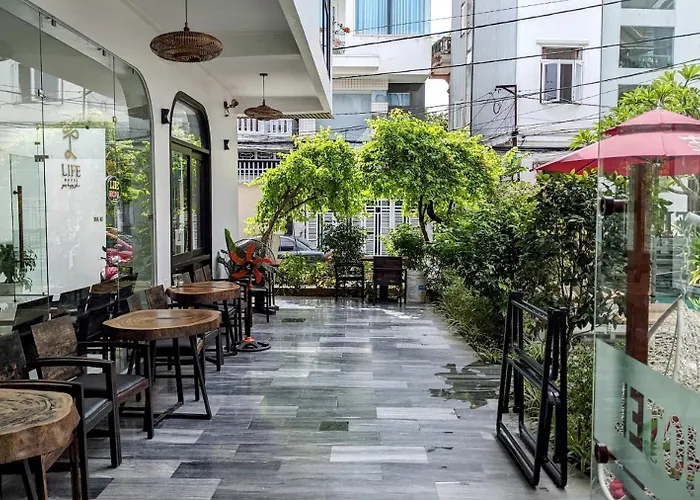 Life Boutique Hotel