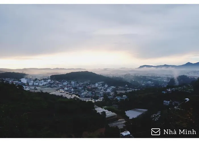 Nhà Mình Homestay