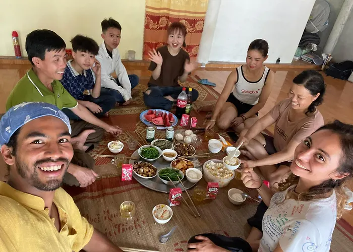 Nhà dân biệt thự sân vườn có cho thuê xe hơi Hà Giang, Việt Nam