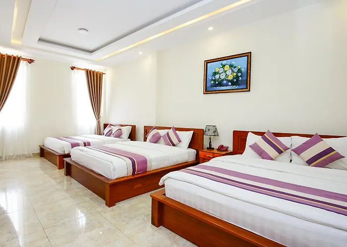 Hoang Quan Hotel