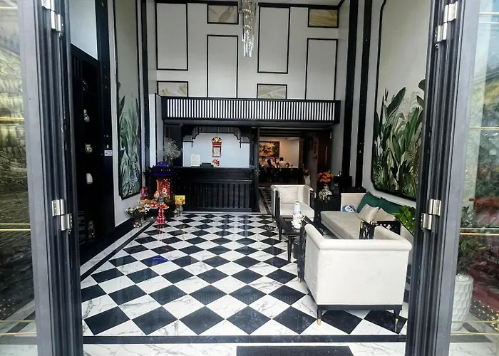 Q Villa Hotel