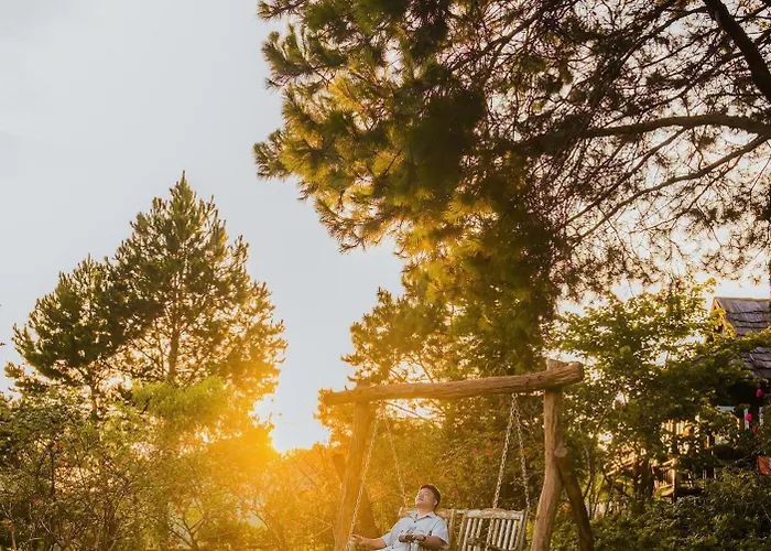 The Nordic Village - Evergreen Retreat