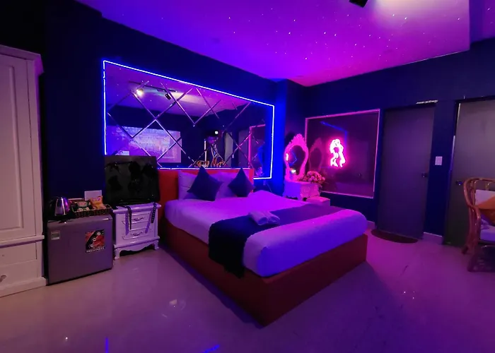 Ngàn Phố Studio&Love Hotel
