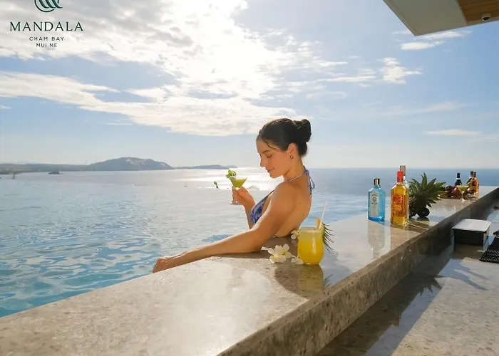 Apec Luxe Escape Sunset Resort